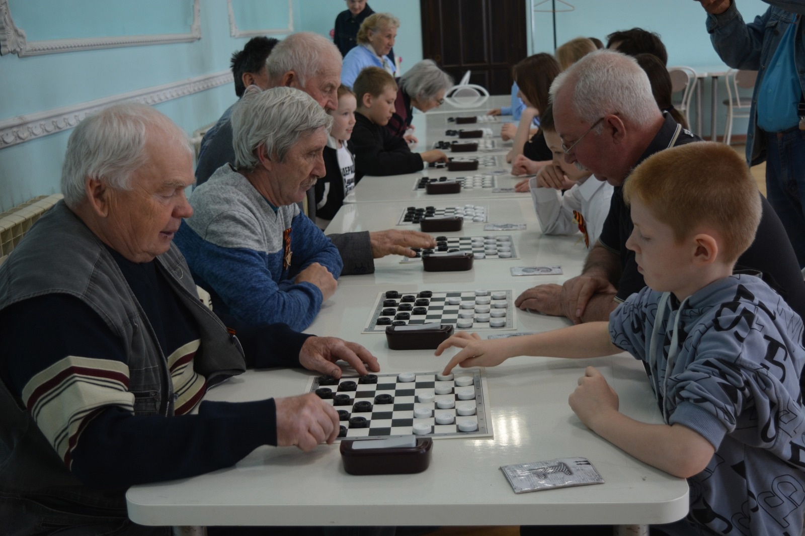 Победные ходы в честь Дня Победы